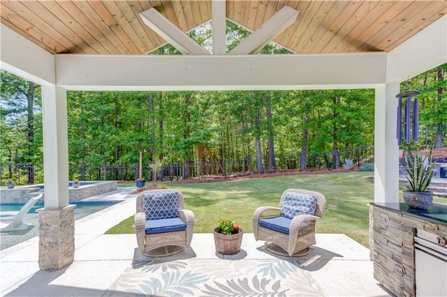 6580 Red Hawk Way, Hoschton, GA 30548