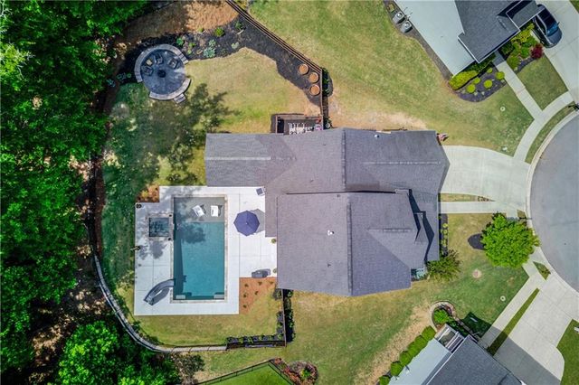 6580 Red Hawk Way, Hoschton, GA 30548