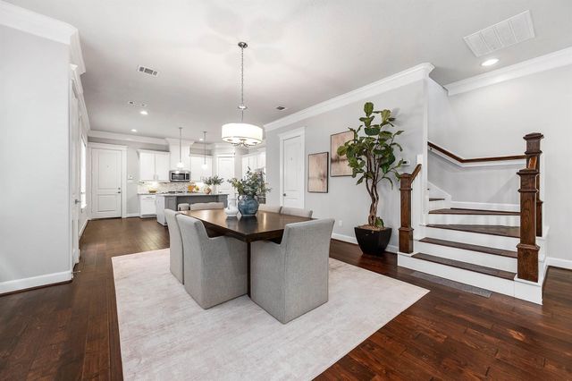 5609 Petty Street B, Houston, TX 77007