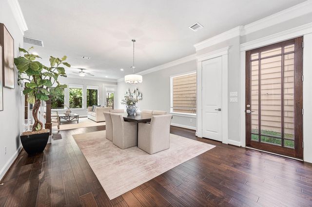 5609 Petty Street B, Houston, TX 77007