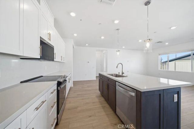 3229 E Avenue J-4, Lancaster, CA 93535