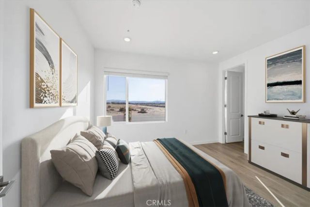 3229 E Avenue J-4, Lancaster, CA 93535