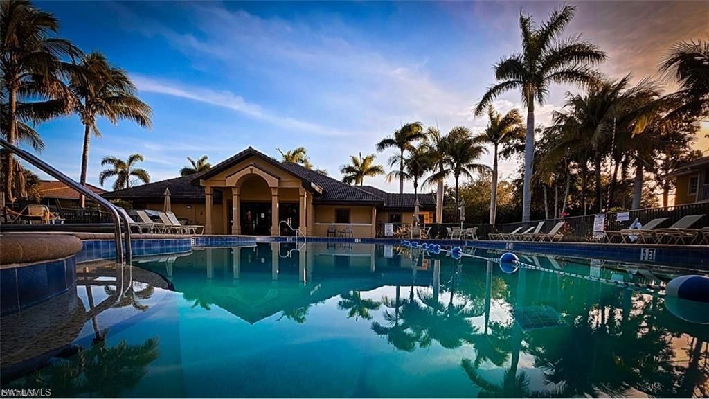 Image 21 of property listing at 1137 Winding Pines CIR 203, Cape Coral, FL 33909
