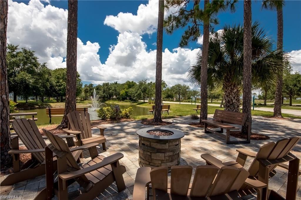 Image 27 of property listing at 1137 Winding Pines CIR 203, Cape Coral, FL 33909