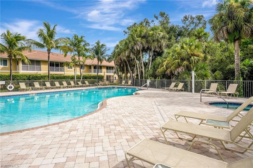 Image 29 of property listing at 1137 Winding Pines CIR 203, Cape Coral, FL 33909