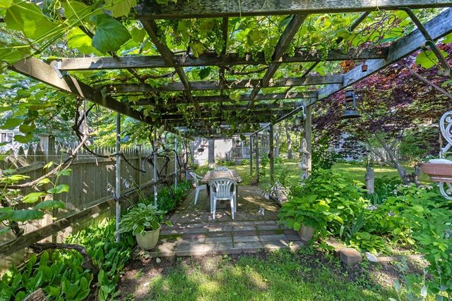 20 Park St, Yarmouth, MA 02673