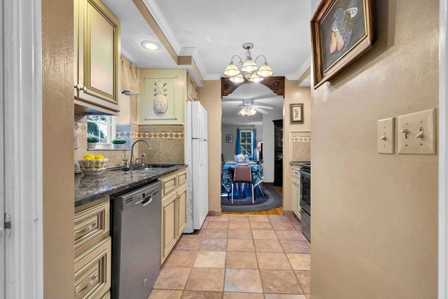 20 Park St, Yarmouth, MA 02673