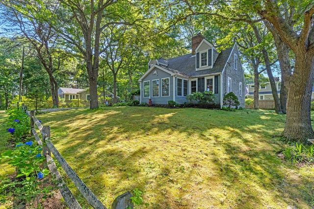 20 Park St, Yarmouth, MA 02673