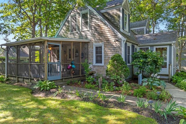 20 Park St, Yarmouth, MA 02673