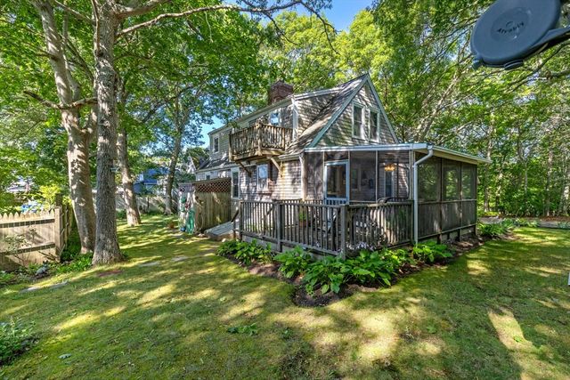 20 Park St, Yarmouth, MA 02673