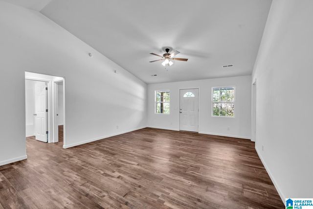 942 COUNTY ROAD 1459, Vinemont, AL 35179