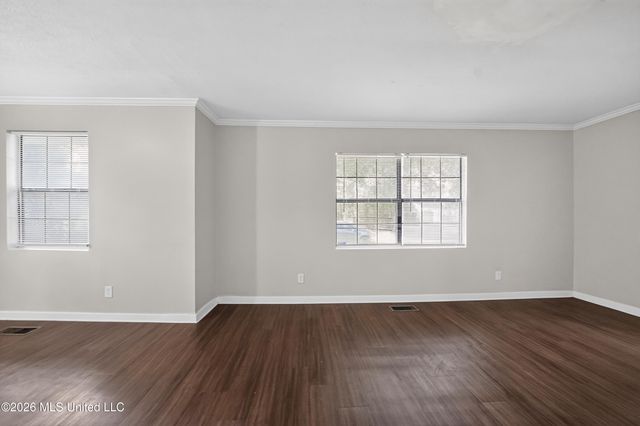 428 Northside Circle, Jackson, MS 39206
