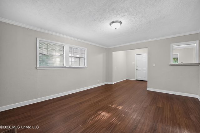 428 Northside Circle, Jackson, MS 39206