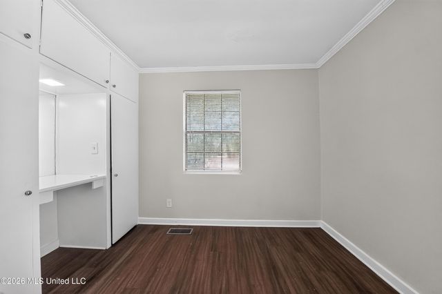 428 Northside Circle, Jackson, MS 39206