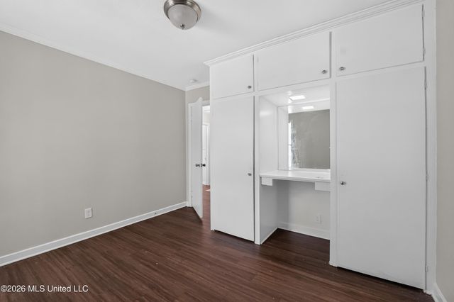 428 Northside Circle, Jackson, MS 39206