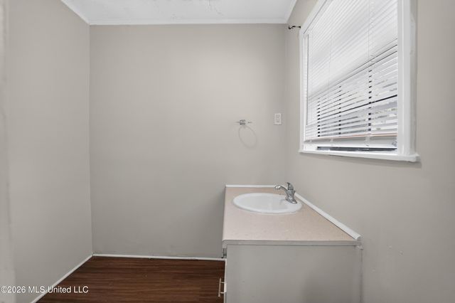 428 Northside Circle, Jackson, MS 39206
