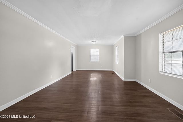 428 Northside Circle, Jackson, MS 39206