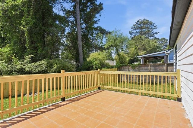 9127 Clubhouse Drive, Riverdale, GA 30274