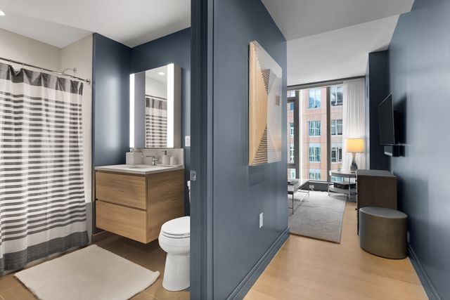 135 Seaport Blvd 1902, Boston, MA 02210