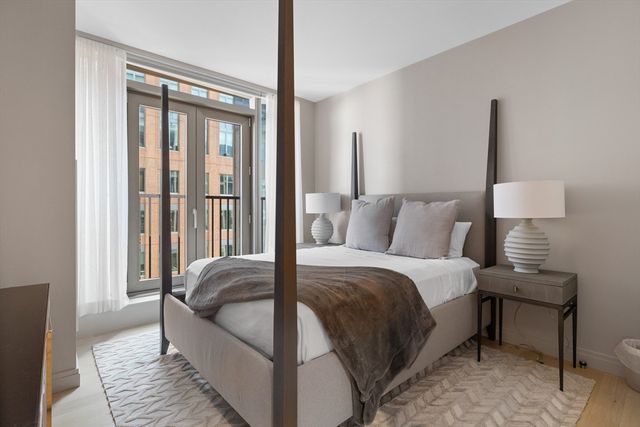 135 Seaport Blvd 1902, Boston, MA 02210