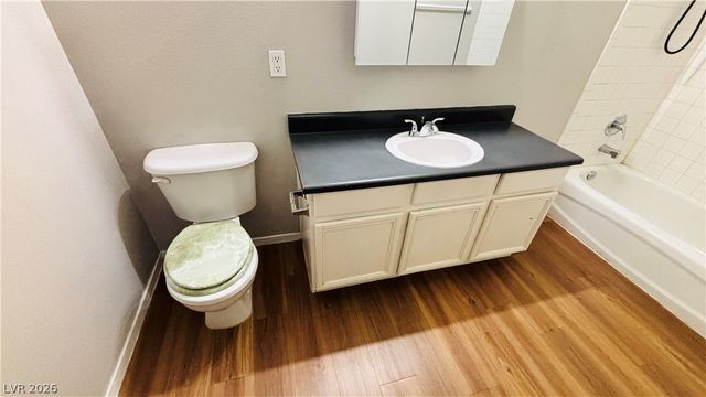 2171 Hussium Hills Street 206, Las Vegas, NV 89108
