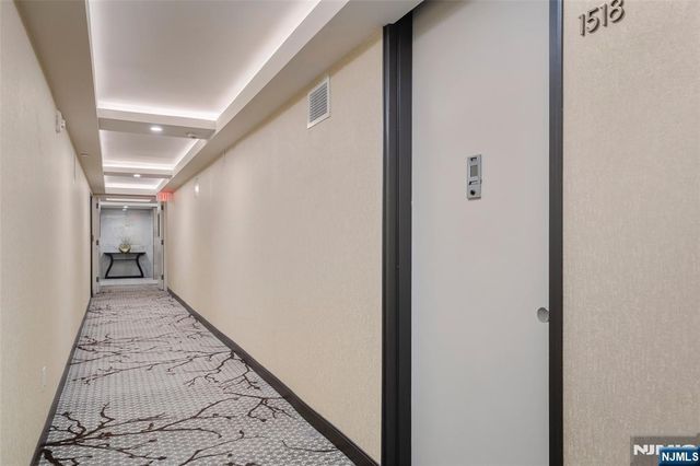 200 Winston Drive 1518, Cliffside Park, NJ 07010