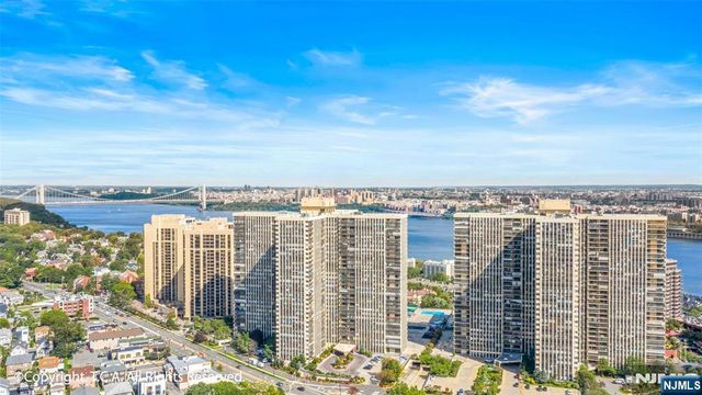 200 Winston Drive 1518, Cliffside Park, NJ 07010
