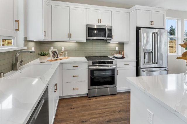 6509 Jacinto Ave, Sacramento, CA 95823