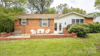 118 Old Meadowbrook Road, Mooresville, NC 28115