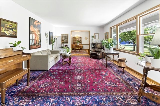 54 Platz Drive, Montgomery Twp., NJ 08558