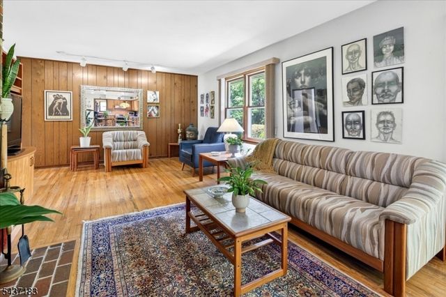 54 Platz Drive, Montgomery Twp., NJ 08558