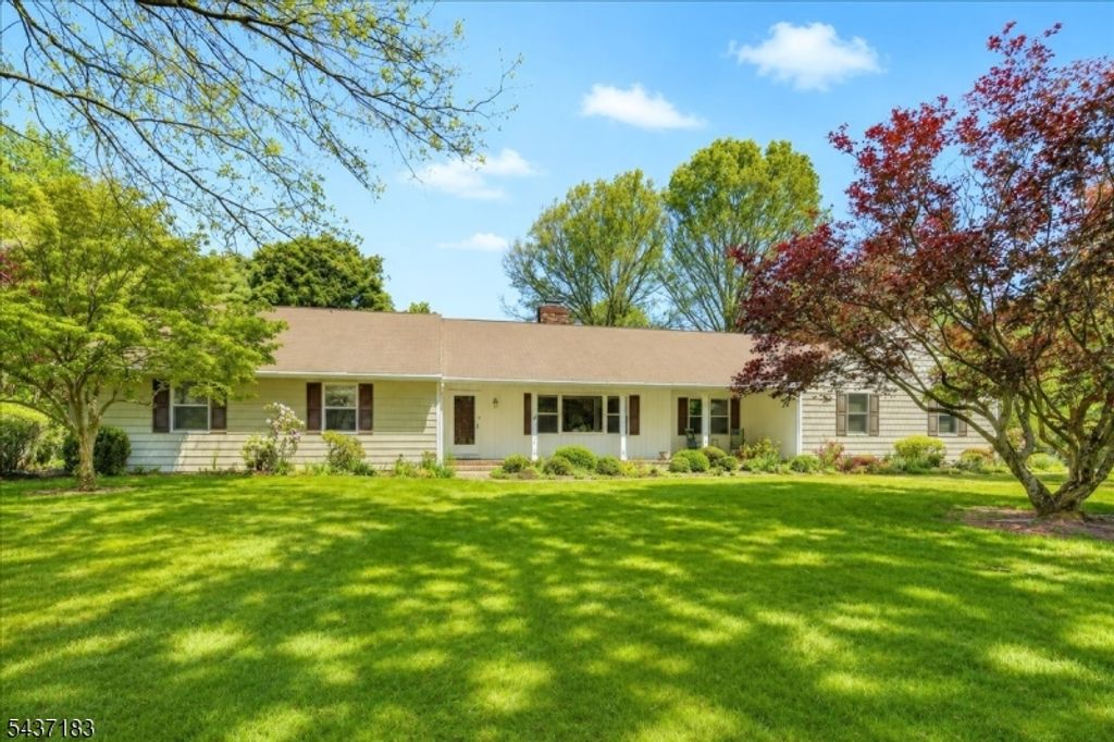 54 Platz Drive, Montgomery Twp., NJ 08558