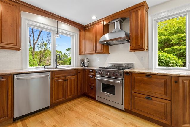 79 Scotland Rd, Newbury, MA 01951