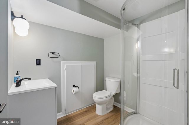302 W FERRY RD, Yardley, PA 19067