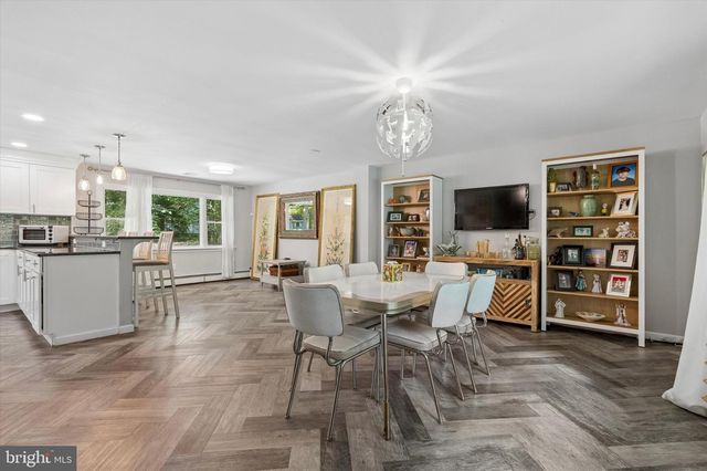 302 W FERRY RD, Yardley, PA 19067