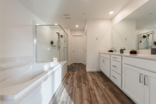 2071 Brown St, Lincoln, CA 95648