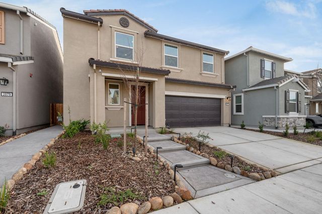 2071 Brown St, Lincoln, CA 95648