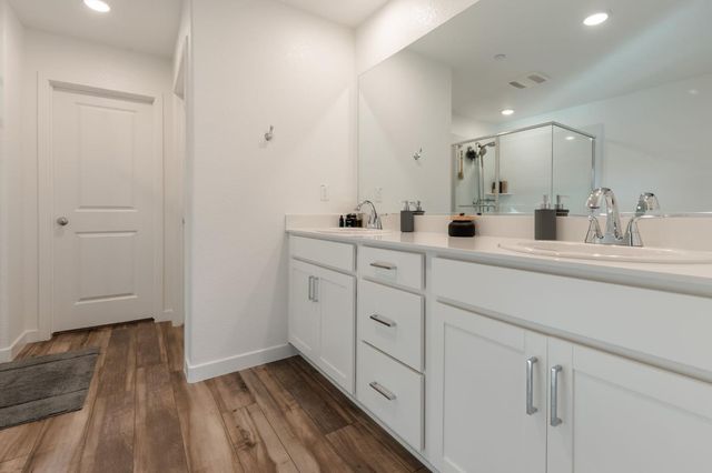 2071 Brown St, Lincoln, CA 95648