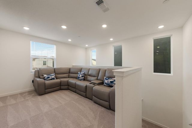 2071 Brown St, Lincoln, CA 95648