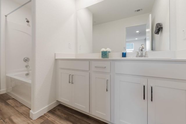 2071 Brown St, Lincoln, CA 95648