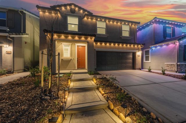 2071 Brown St, Lincoln, CA 95648