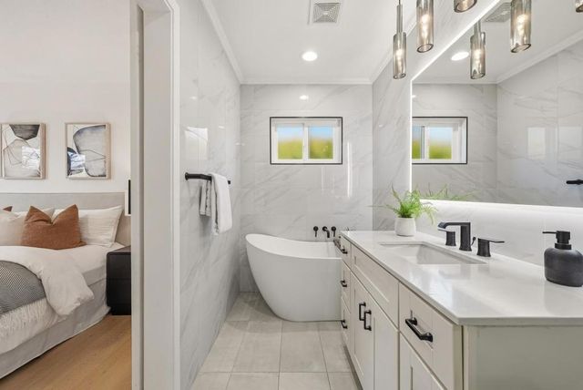 647 Toyon Avenue, Sunnyvale, CA 94086