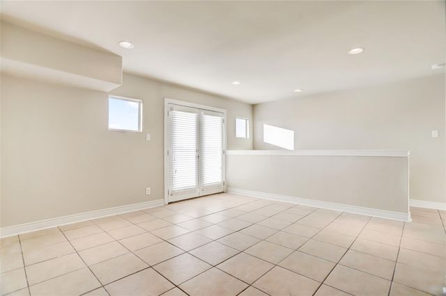 9133 Creekstone Lake Drive, Houston, TX 77054