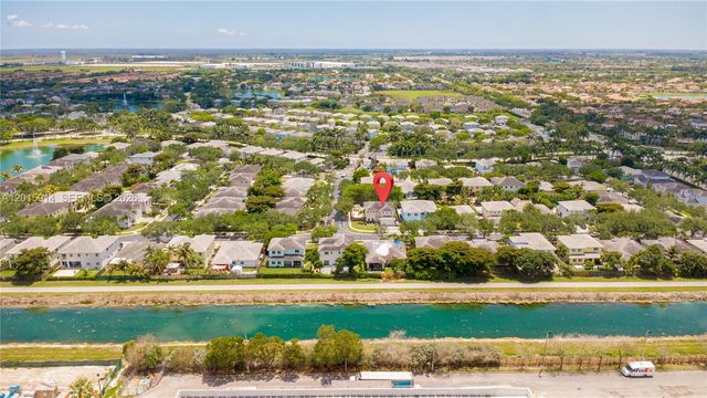 2890 NE 4th St, Homestead, FL 33033