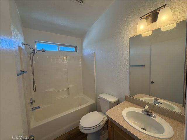 10900 Sepulveda 23, San Fernando, CA 91345