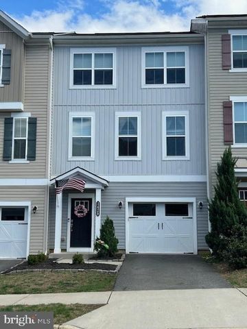 1428 HUDGINS FARM CIR, Fredericksburg, VA 22408