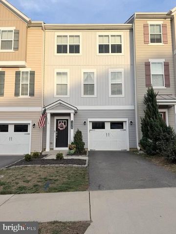 1428 HUDGINS FARM CIR, Fredericksburg, VA 22408