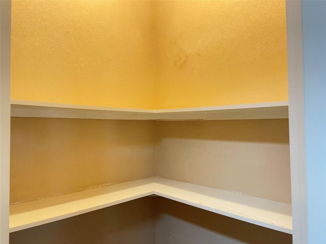 1375 Loop 332 ST B, Liberty Hill, TX 78642