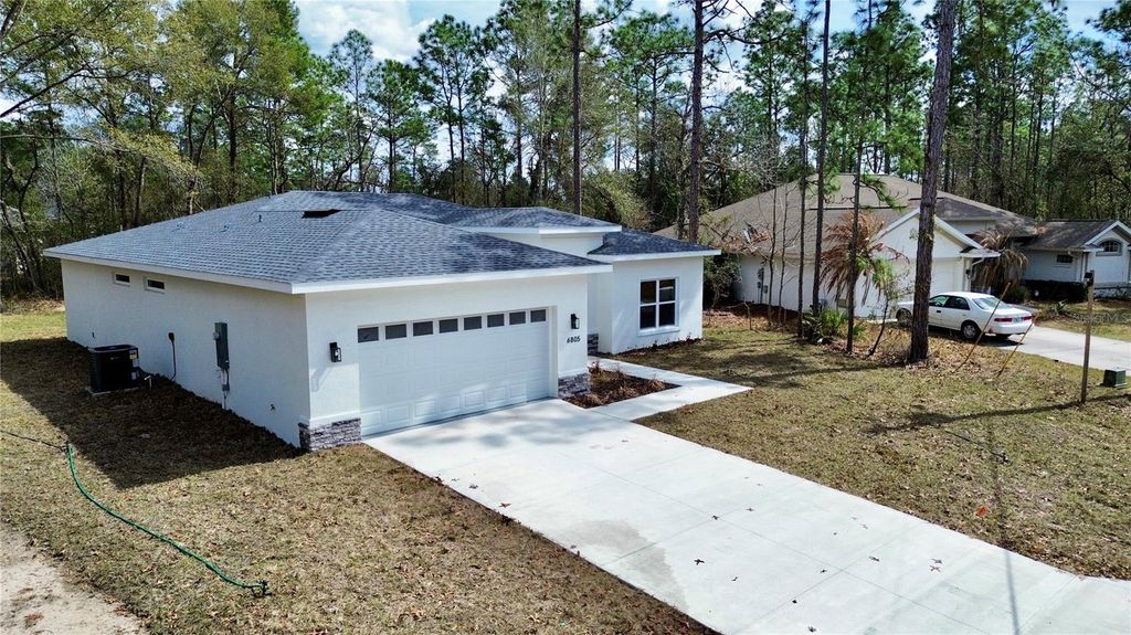 Image 2 of property listing at 6805 SW 131ST PLACE, Ocala, FL 34473