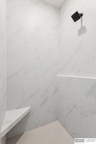 6119 S 215th Circle, Elkhorn, NE 68022